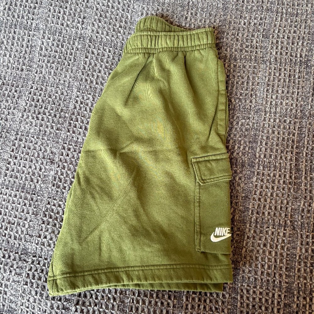 Men's Nike Shorts (M)
